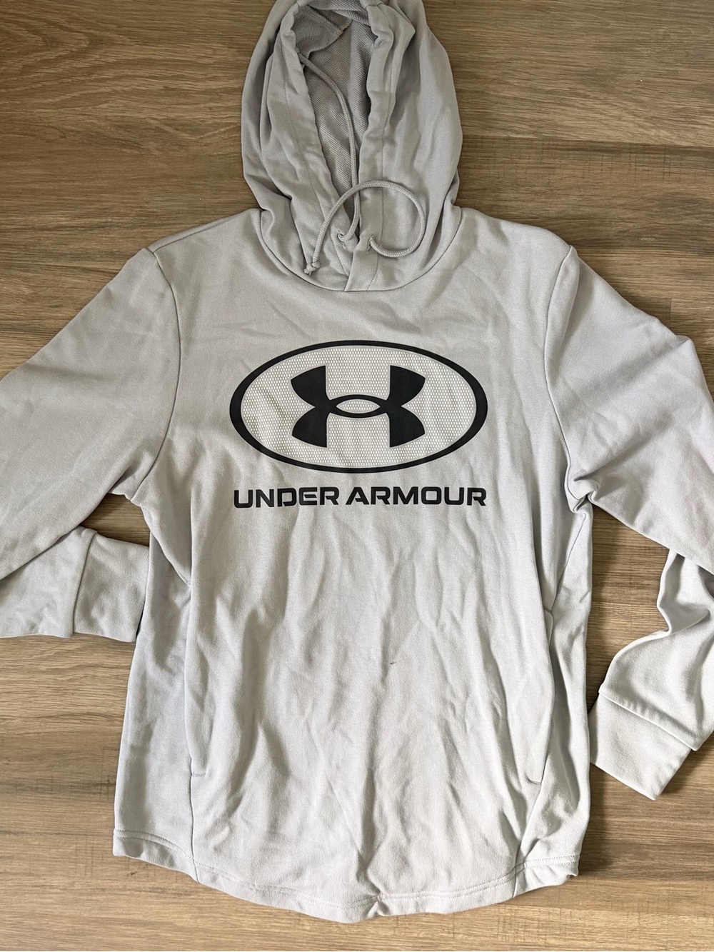 Under Armour Men’s Light Gray Crewneck Hoodie with Black Logo